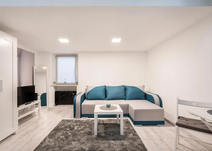 Artistic Home Apartment